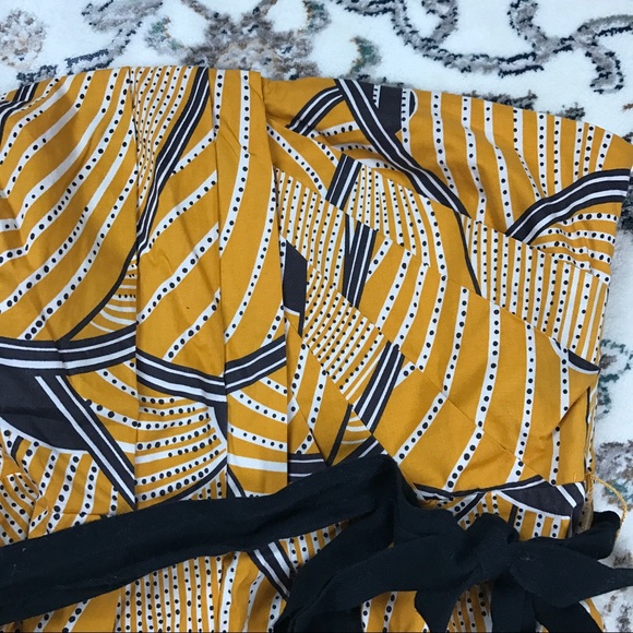 Anthropology Brand "Floreat" Strapless Top. - Picture 8 of 8